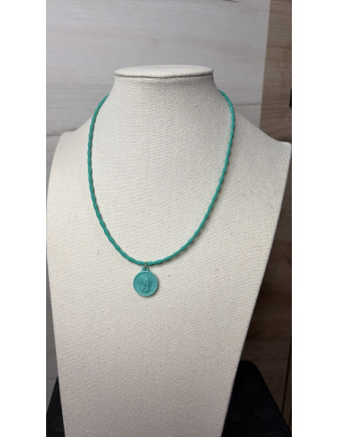 Collares Virgen Niña (Color es de la medalla)